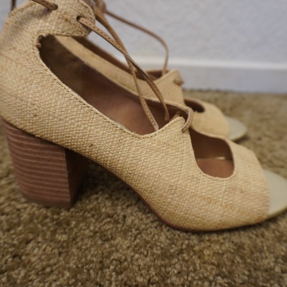 Bettye Heel - Picture 2 of 7